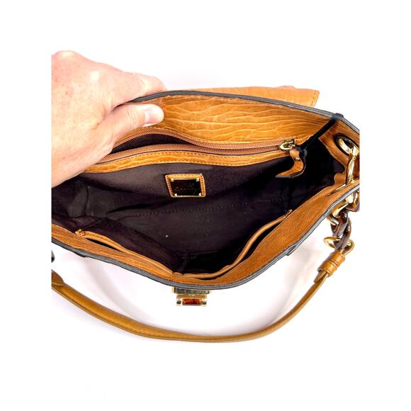 Milly NY Soft Brown Croco Pattern Leather Shoulder Bag Chain Strap Unique Clasp - Picture 11 of 16